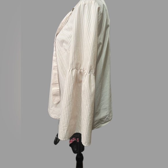 Michael Michael Kors Grommet Lace Up Belle Sleeve Top Size L. - Picture 4 of 6